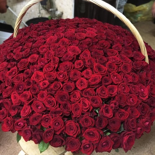 Купить на заказ 1001 роза с доставкой в Форт-Шевченко