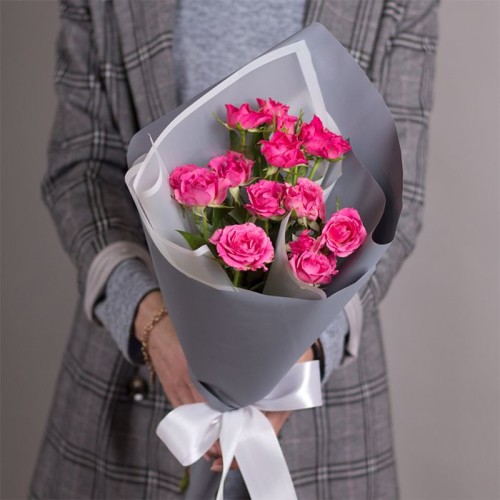 Купить на заказ Букет из 3 кустовых роз с доставкой в Форт-Шевченко