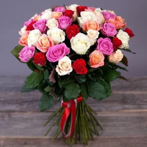 Купить на заказ Букет из 31 розы (микс) с доставкой в Форт-Шевченко