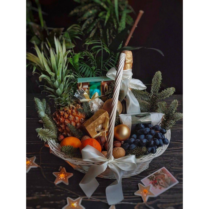 Корзина "Новогодний сюрприз"