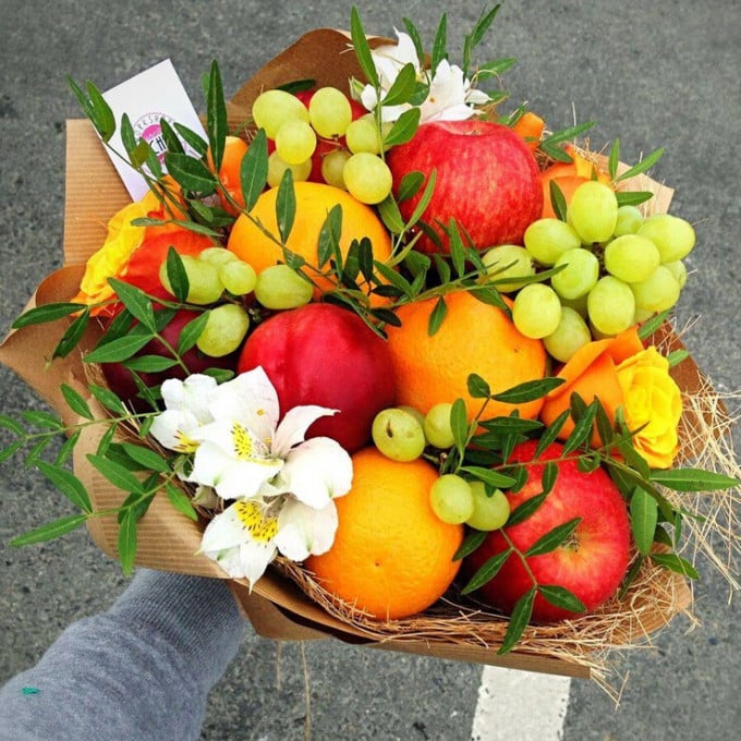 Букет из вкусняшек